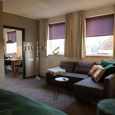 Bed and Breakfast Yep! Slapen Bij De Sluis Blokzijl Exterior foto
