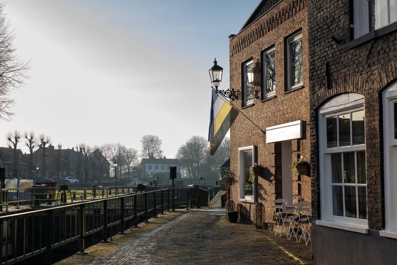 Bed and Breakfast Yep! Slapen Bij De Sluis Blokzijl Exterior foto