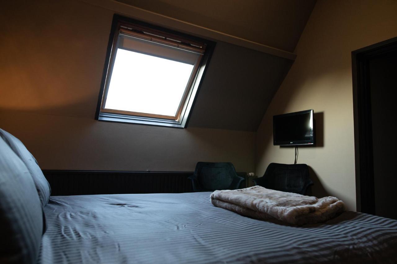 Bed and Breakfast Yep! Slapen Bij De Sluis Blokzijl Exterior foto