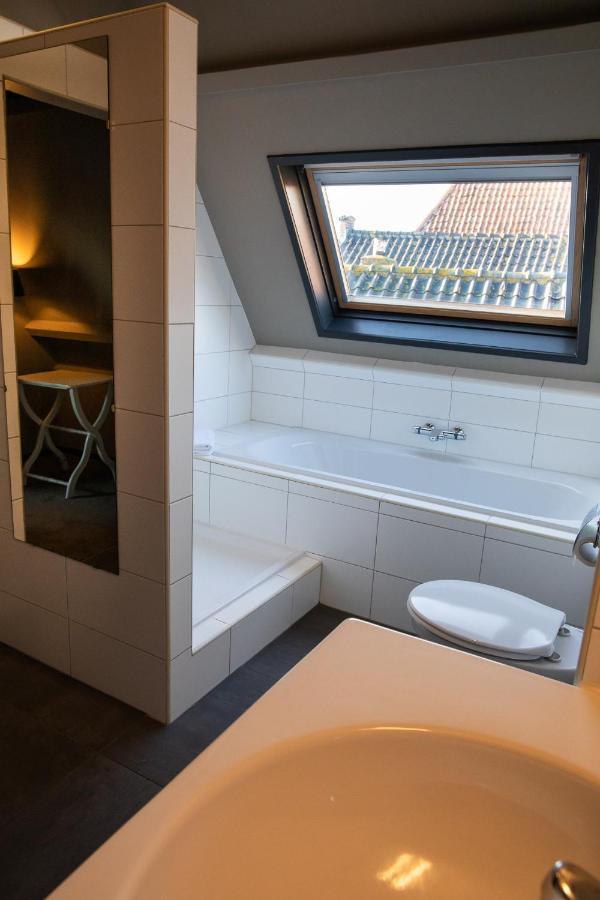 Bed and Breakfast Yep! Slapen Bij De Sluis Blokzijl Exterior foto